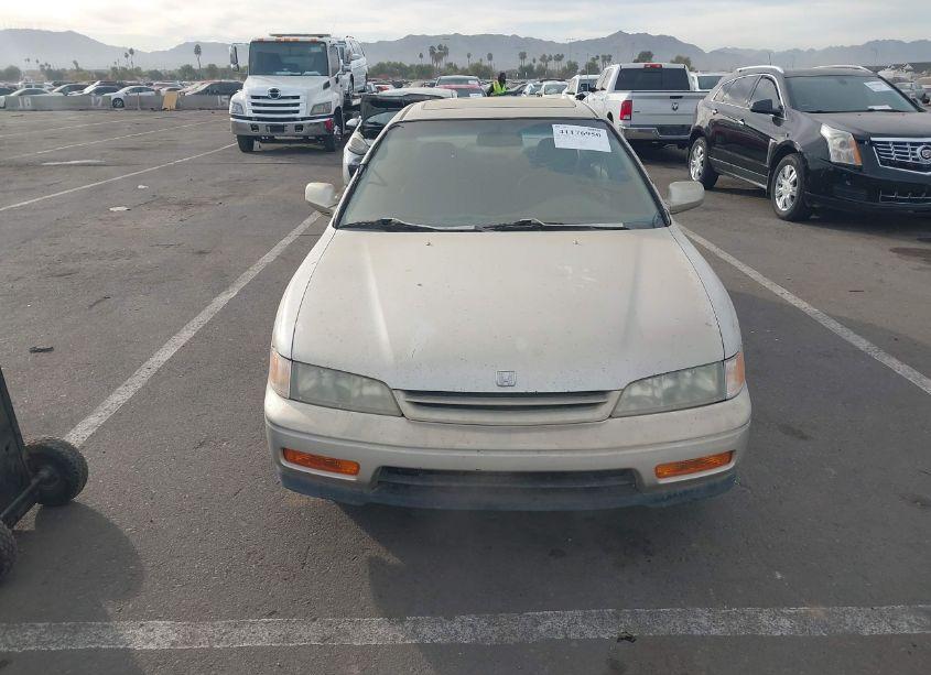 Photo 6 of 1995 Honda Accord EX (VIN 1HGCD5666SA120975)