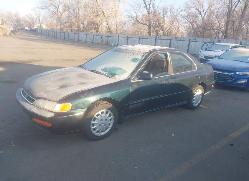 Photo 2 of 1996 Honda Accord EX (VIN 1HGCD5666TA176707)