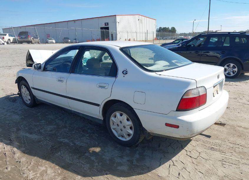 Photo 3 of 1997 Honda Accord VALUE (VIN 1HGCD5684VA175558)