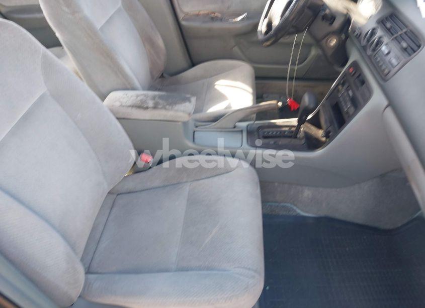 Photo 5 of 1997 Honda Accord VALUE (VIN 1HGCD5689VA182425)