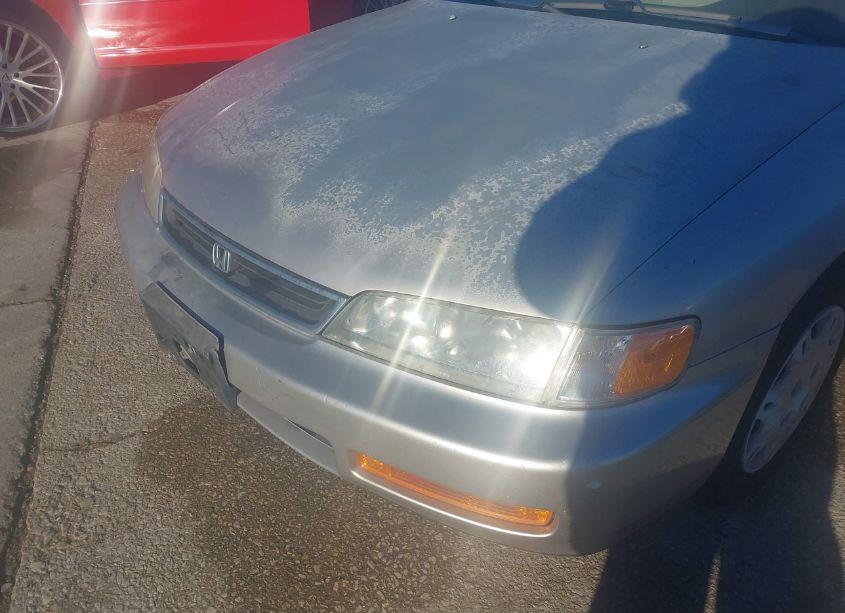 Photo 6 of 1997 Honda Accord VALUE (VIN 1HGCD568XVA170624)