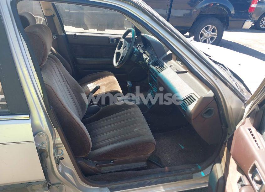 Photo 5 of 1996 Honda Accord VALUE (VIN 1HGCD5691TA248522)