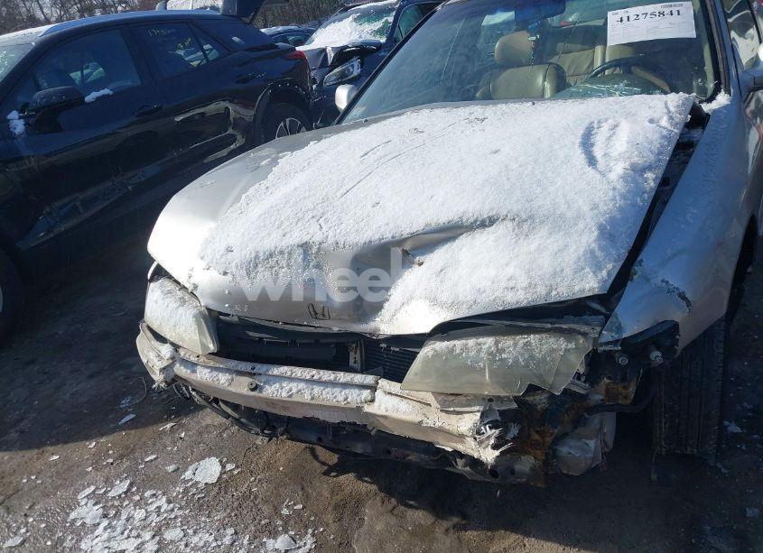 Photo 6 of 1996 Honda Accord (VIN 1HGCD5695TA223896)