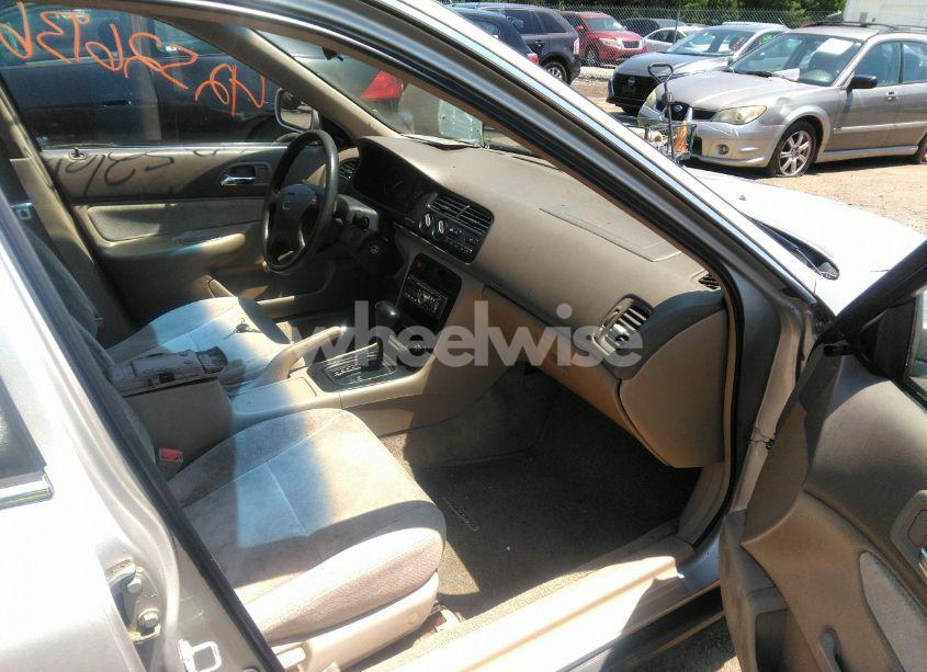 Photo 5 of 1996 Honda Accord VALUE (VIN 1HGCD5699TA268484)