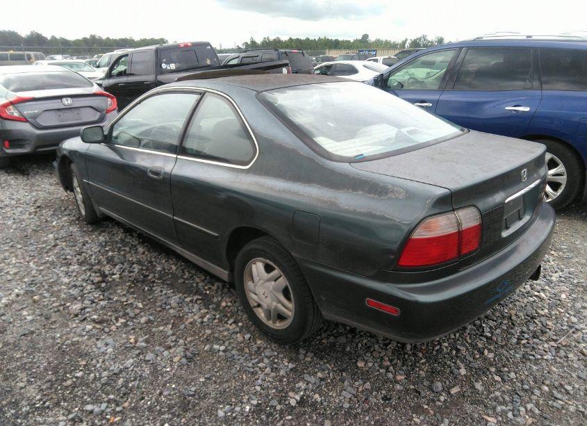 Photo 3 of 1997 Honda Accord CPE EX (VIN 1HGCD7150VA035645)