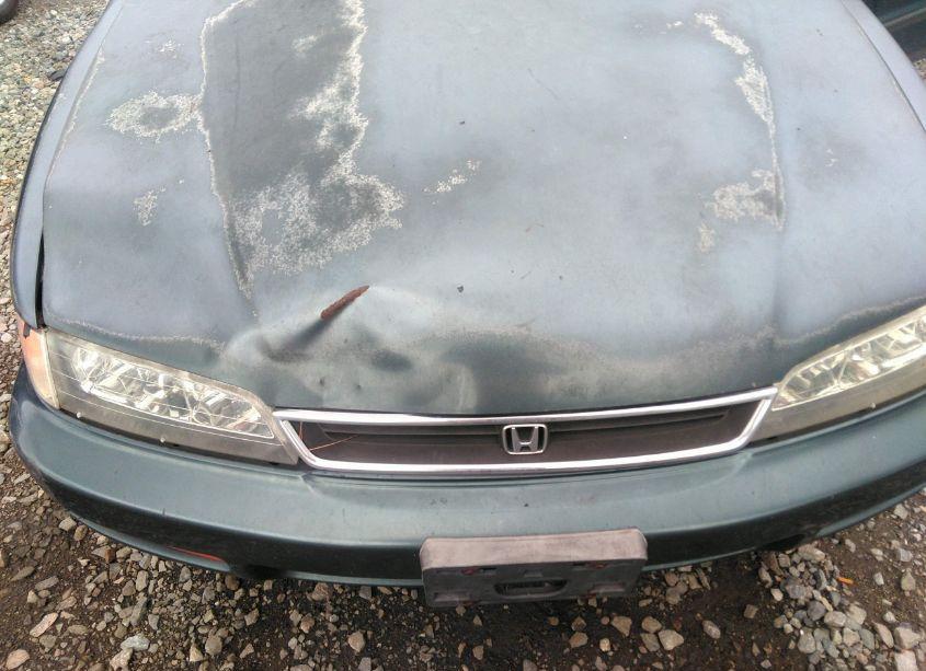 Photo 6 of 1997 Honda Accord CPE EX (VIN 1HGCD7150VA035645)