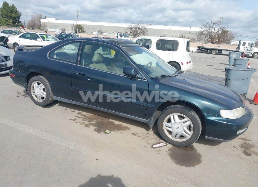 1997 Honda Accord EX (VIN 1HGCD7158VA014025) main photo