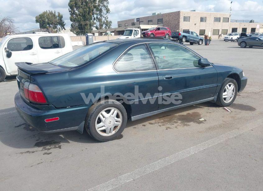 Photo 4 of 1997 Honda Accord EX (VIN 1HGCD7158VA014025)