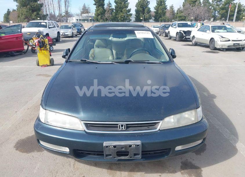 Photo 6 of 1997 Honda Accord EX (VIN 1HGCD7158VA014025)