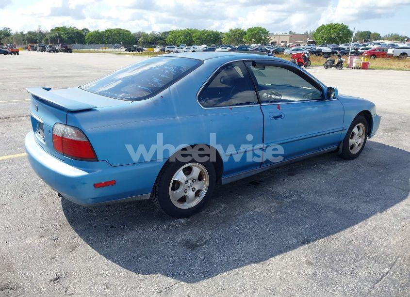 Photo 4 of 1997 Honda Accord SE (VIN 1HGCD7208VA024864)