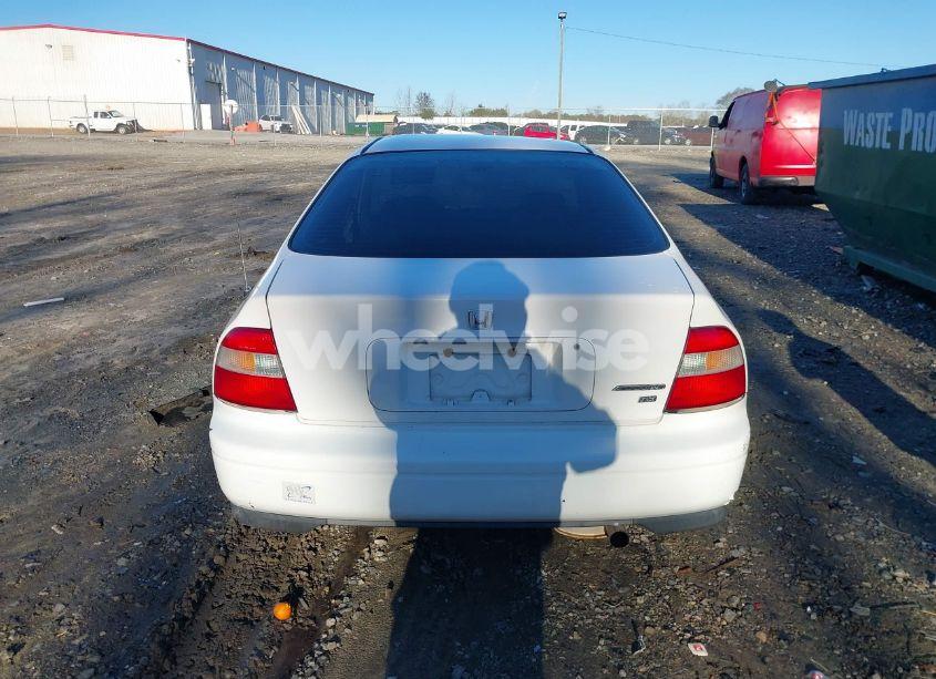 Photo 15 of 1994 Honda Accord DX (VIN 1HGCD7225RA013179)