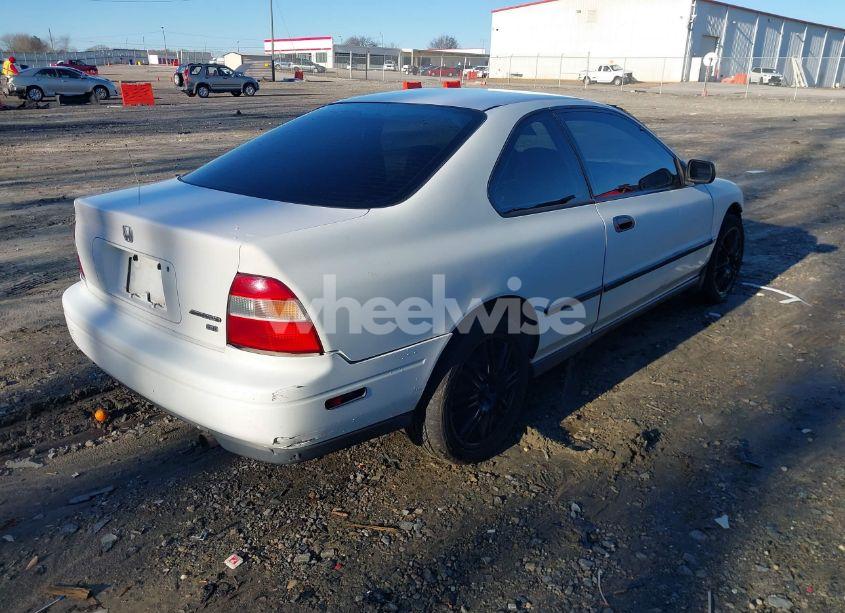 Photo 4 of 1994 Honda Accord DX (VIN 1HGCD7225RA013179)
