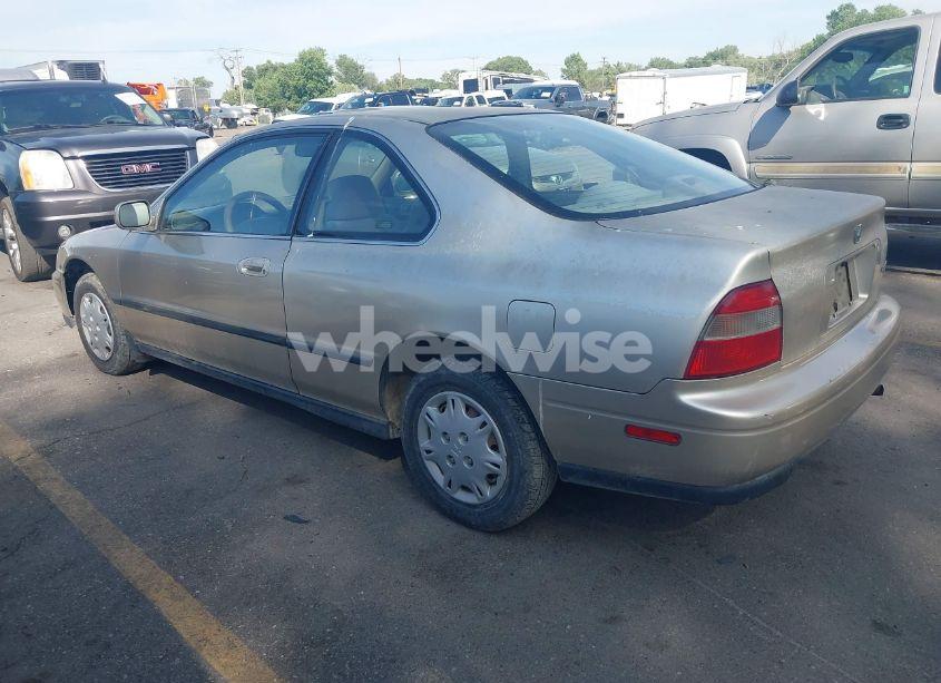 Photo 3 of 1995 Honda Accord LX (VIN 1HGCD7236SA029244)