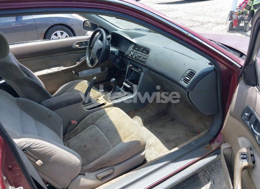 Photo 5 of 1995 Honda Accord LX (VIN 1HGCD7239SA005116)