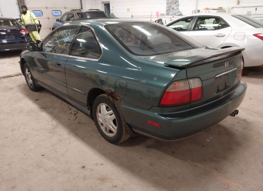 Photo 3 of 1997 Honda Accord EX (VIN 1HGCD7253VA018126)