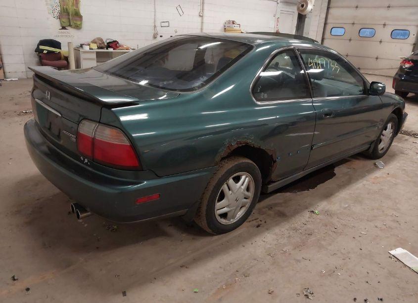 Photo 4 of 1997 Honda Accord EX (VIN 1HGCD7253VA018126)