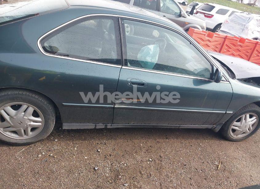 Photo 14 of 1997 Honda Accord EX (VIN 1HGCD726XVA025342)