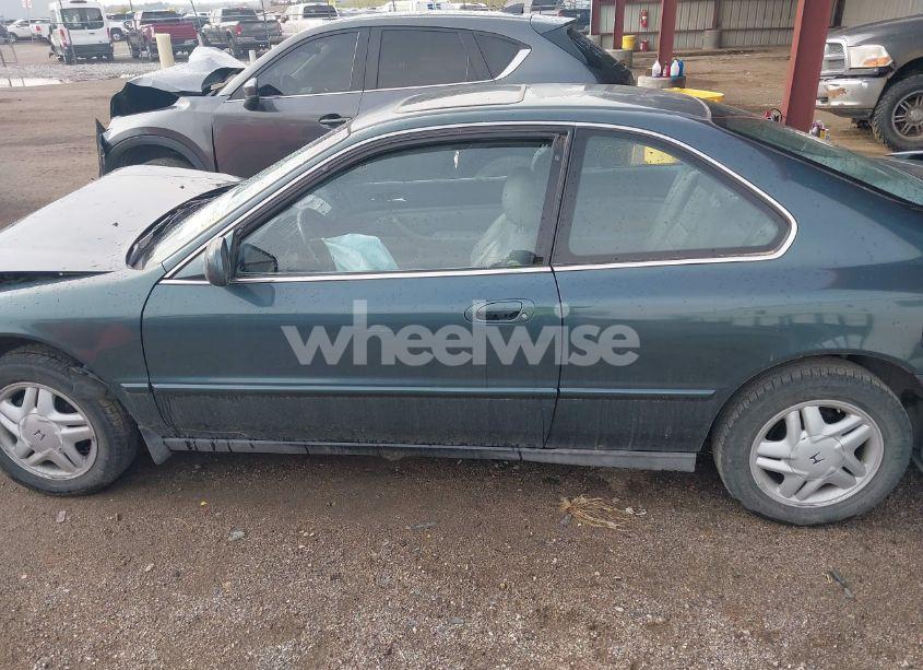 Photo 15 of 1997 Honda Accord EX (VIN 1HGCD726XVA025342)