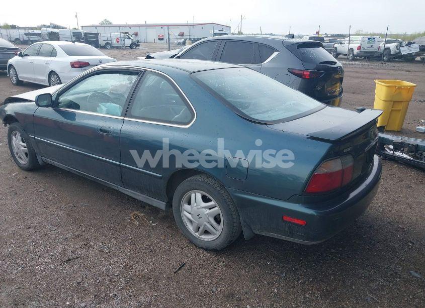 Photo 3 of 1997 Honda Accord EX (VIN 1HGCD726XVA025342)