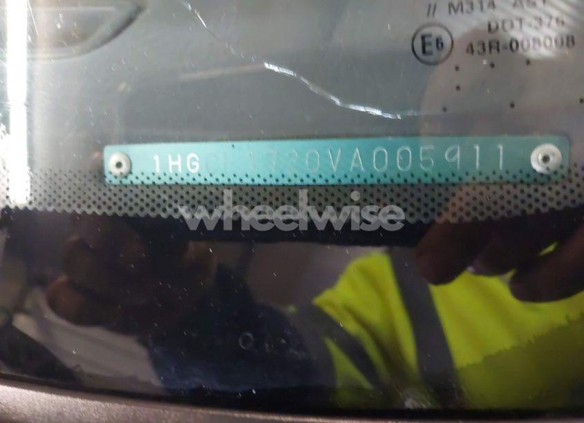 Photo 9 of 1997 Honda Accord LX (VIN 1HGCE1720VA005911)