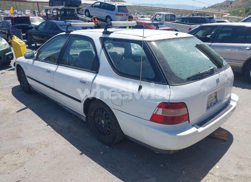 Photo 3 of 1994 Honda Accord LX/EX (VIN 1HGCE1823RA006801)