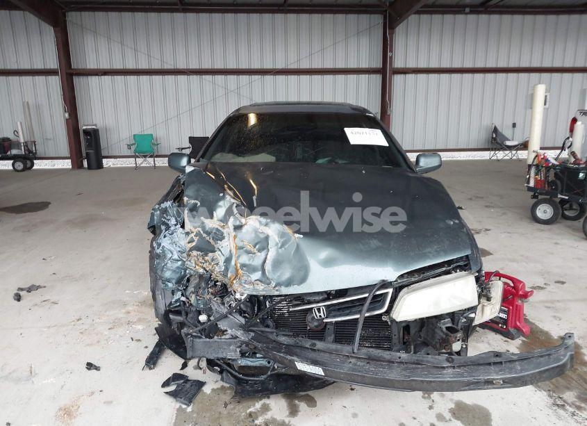 Photo 13 of 1996 Honda Accord LX (VIN 1HGCE182XTA005233)