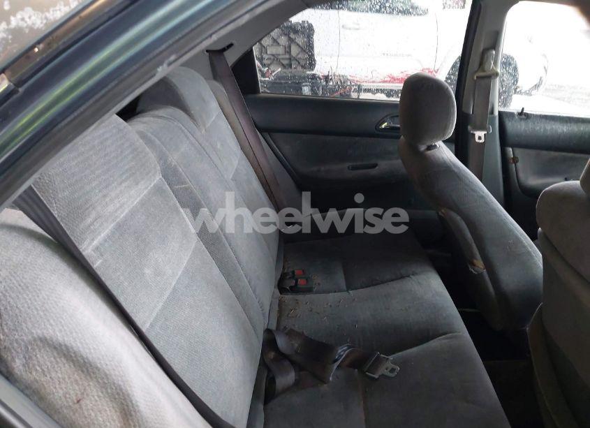 Photo 8 of 1996 Honda Accord LX (VIN 1HGCE182XTA005233)