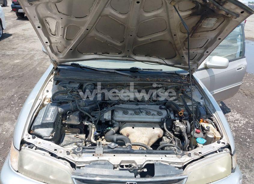 Photo 10 of 1997 Honda Accord EX (VIN 1HGCE1894VA008614)