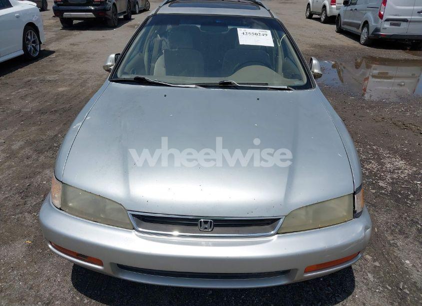 Photo 6 of 1997 Honda Accord EX (VIN 1HGCE1894VA008614)