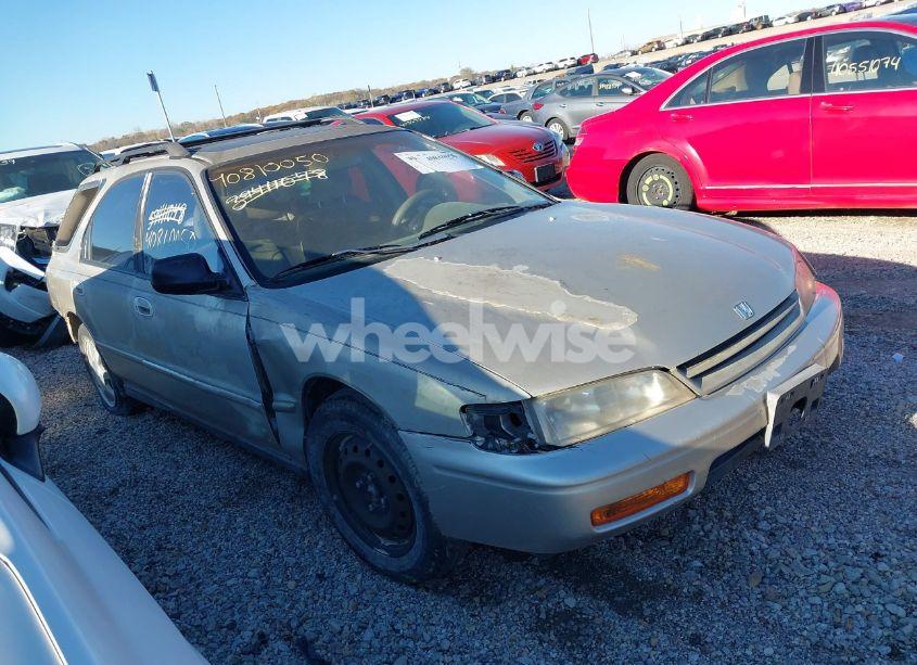 1994 Honda Accord EX (VIN 1HGCE1898RA012574) main photo