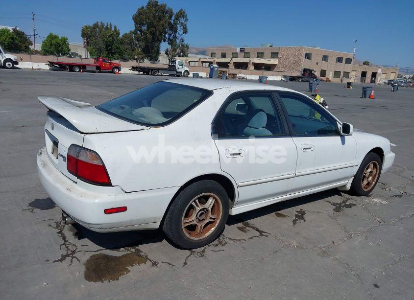 Photo 4 of 1997 Honda Accord LX V6 (VIN 1HGCE6641VA022989)