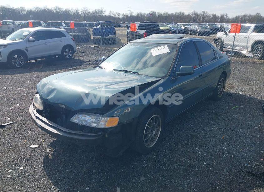 Photo 2 of 1997 Honda Accord LX V6 (VIN 1HGCE6644VA000484)