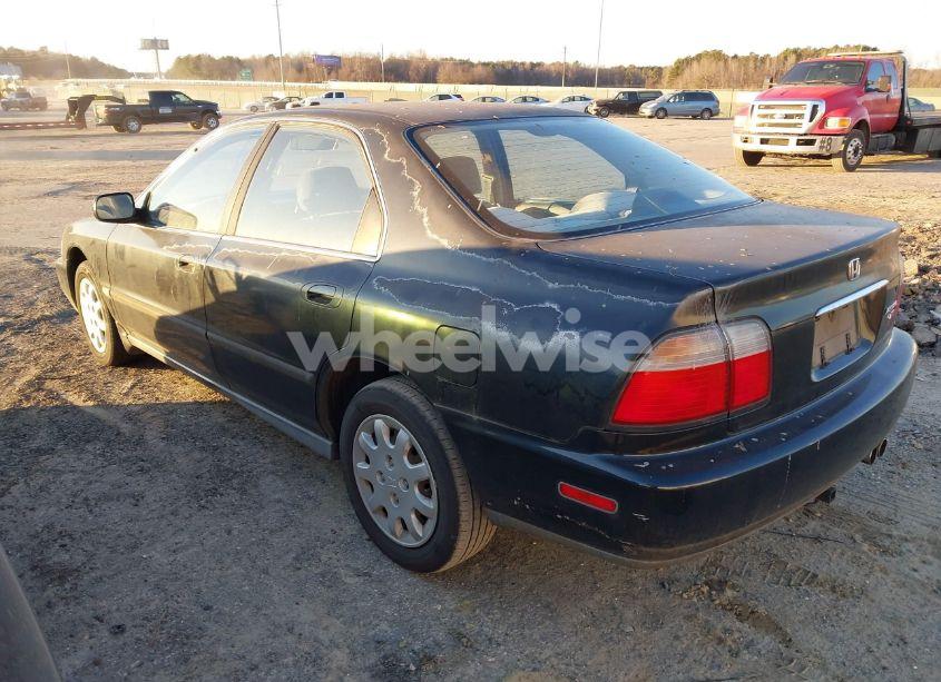 Photo 3 of 1996 Honda Accord LX/EX (VIN 1HGCE6645TA008168)