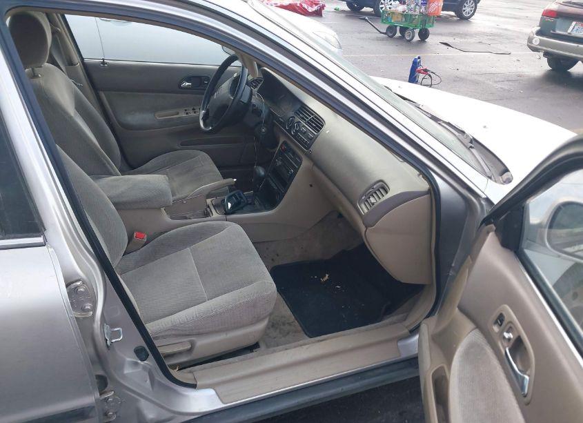 Photo 5 of 1996 Honda Accord LX/EX (VIN 1HGCE6645TA026234)