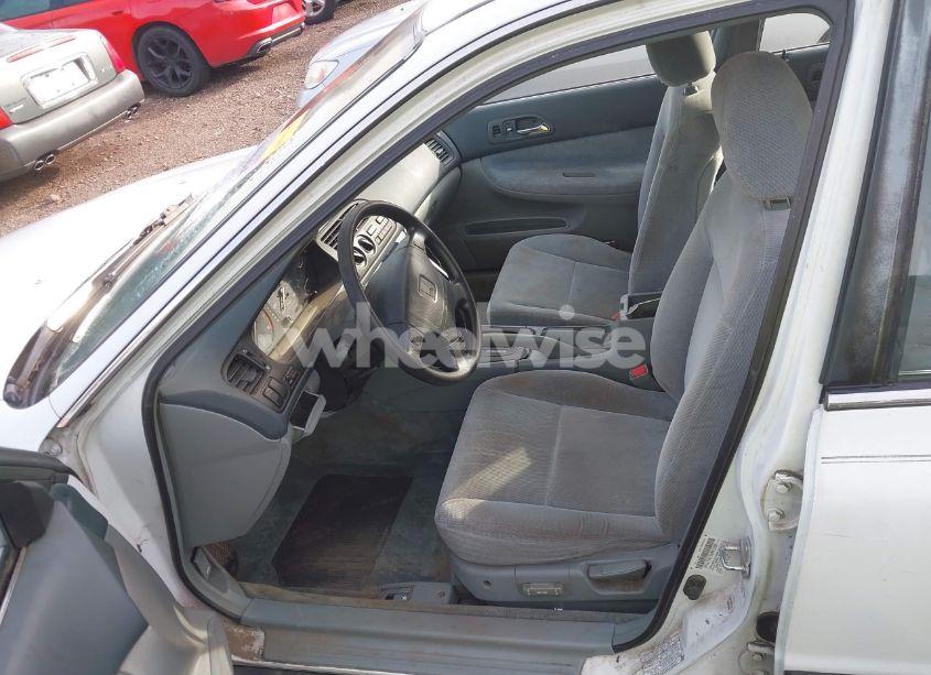 Photo 5 of 1996 Honda Accord LX/EX (VIN 1HGCE664XTA021305)