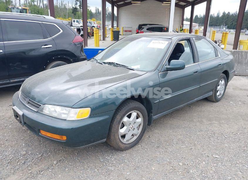 Photo 2 of 1997 Honda Accord EX V6 (VIN 1HGCE6670VA004753)