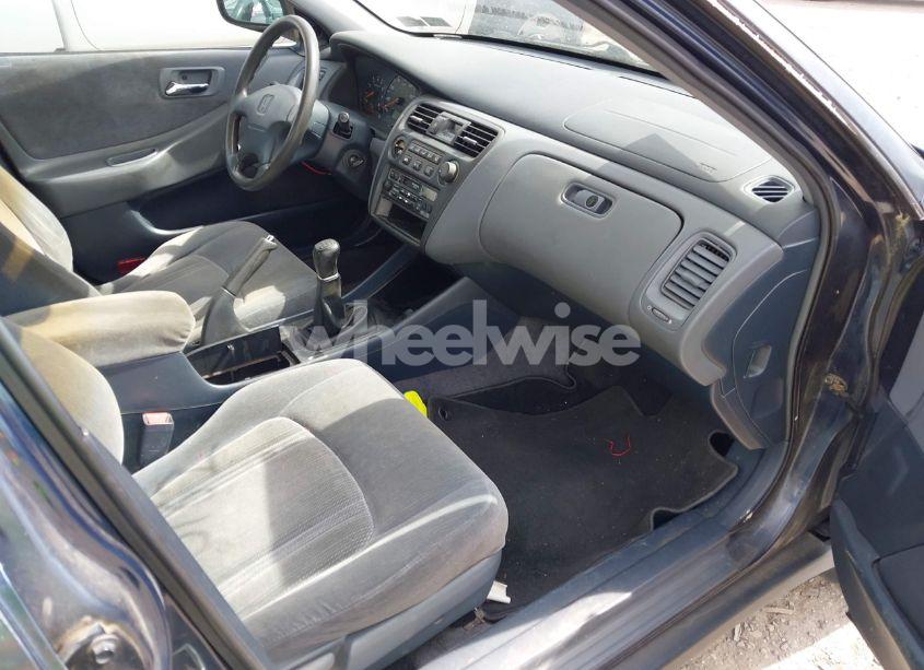 Photo 5 of 2000 Honda Accord 2.3 DX (VIN 1HGCF8546YA026356)