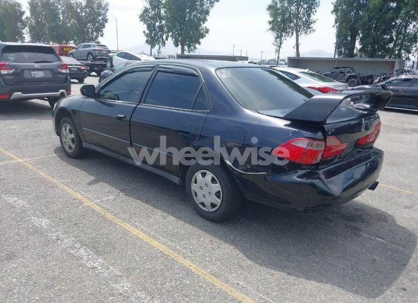Photo 3 of 2000 Honda Accord 2.3 DX (VIN 1HGCF8548YA037973)