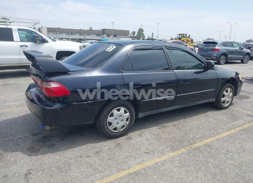 Photo 4 of 2000 Honda Accord 2.3 DX (VIN 1HGCF8548YA037973)