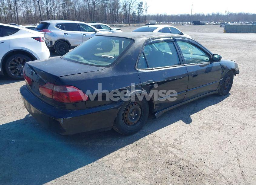 Photo 4 of 1998 Honda Accord DX (VIN 1HGCF854XWA021738)