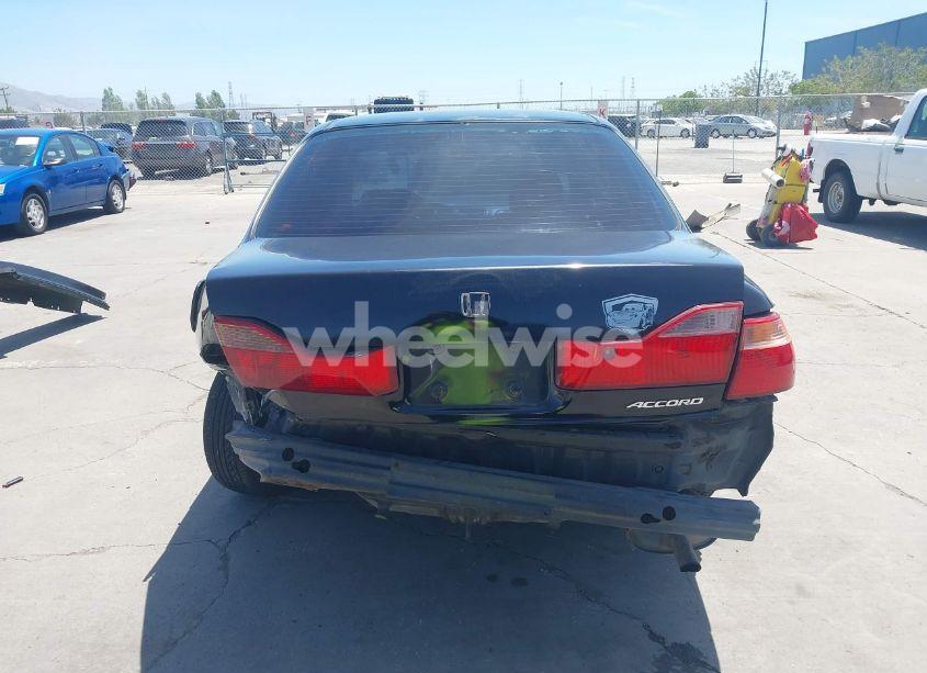 Photo 17 of 1999 Honda Accord DX (VIN 1HGCF8645XA110939)