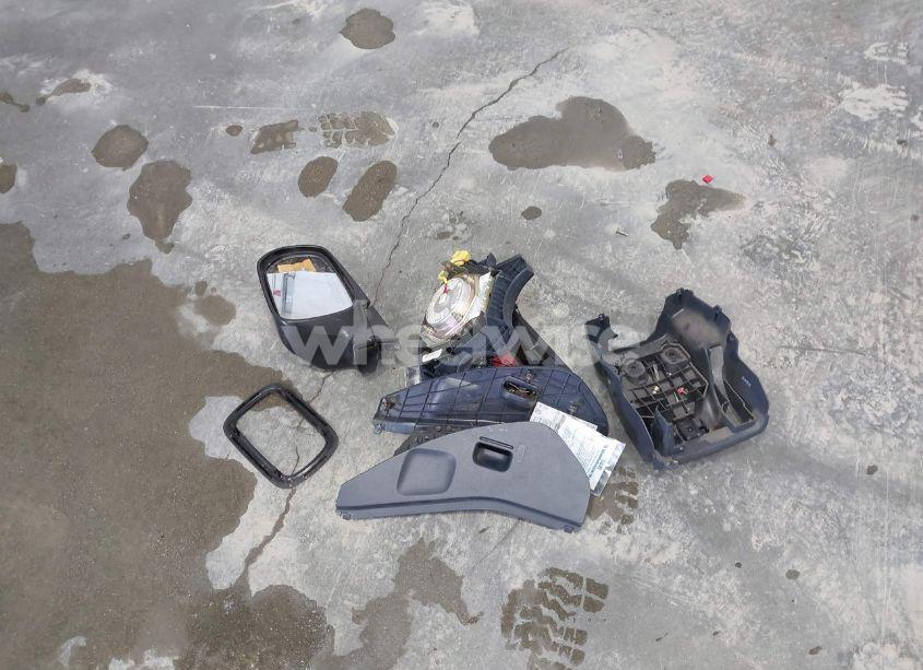 Photo 12 of 1998 Honda Accord DX (VIN 1HGCF864XWA197879)