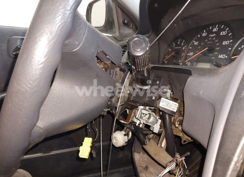 Photo 13 of 1998 Honda Accord DX (VIN 1HGCF864XWA197879)