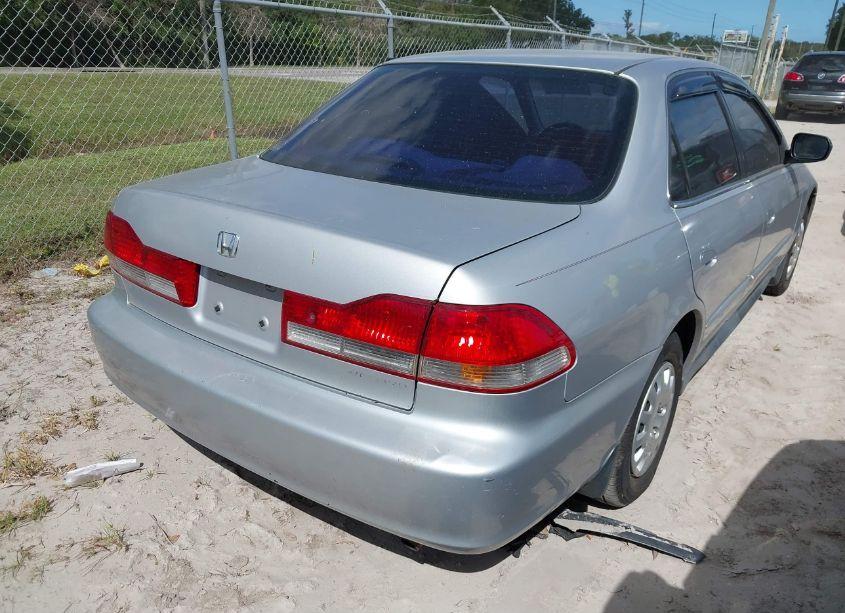 Photo 4 of 2002 Honda Accord 2.3 VP (VIN 1HGCF86642A036827)