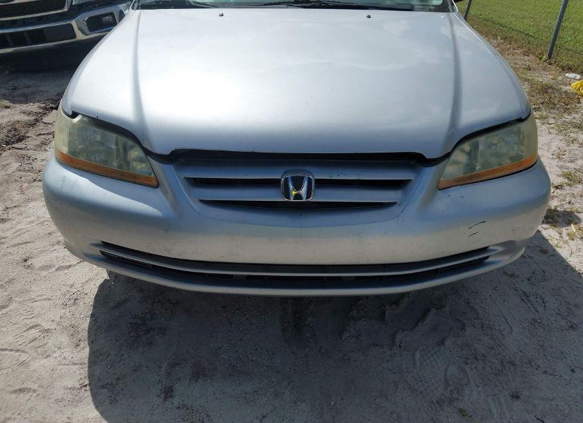Photo 6 of 2002 Honda Accord 2.3 VP (VIN 1HGCF86642A036827)