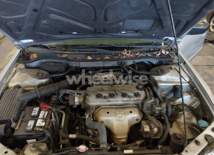 Photo 10 of 2001 Honda Accord VALUE PACKAGE (VIN 1HGCF86671A132790)