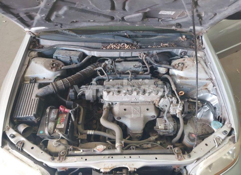Photo 10 of 2002 Honda Accord 2.3 VP (VIN 1HGCF86672A015924)