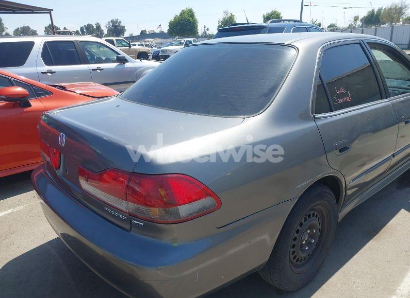 Photo 14 of 2001 Honda Accord 3.0 LX (VIN 1HGCG16411A064182)