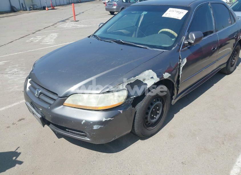Photo 6 of 2001 Honda Accord 3.0 LX (VIN 1HGCG16411A064182)