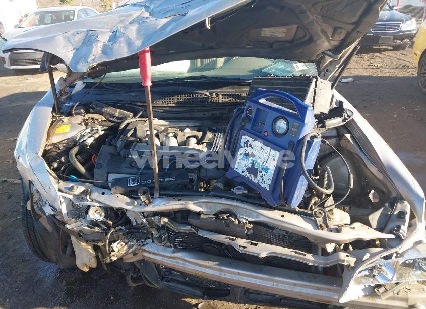 Photo 10 of 1998 Honda Accord LX V6 (VIN 1HGCG1642WA070628)